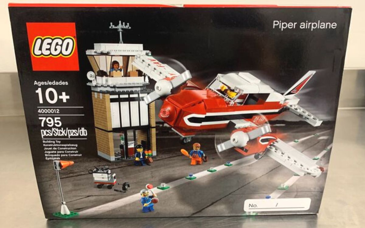 Piper Airplane-2012 Edition