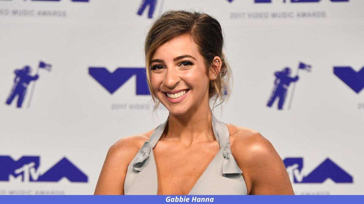 How Rich Is Gabbie Hanna Net Worth, Age, Album Career, Bio Wiki