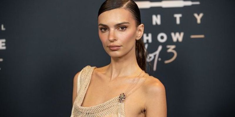 Emily Ratajkowski Appears to Come Out as Bisexual.